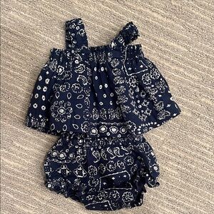 Baby Gap Girls Navy Blue Floral Outfit - Excellent Condition (0-3 months)